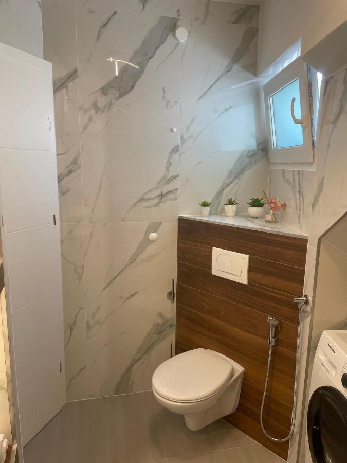 Apartment Seven Brela Zewnętrze zdjęcie